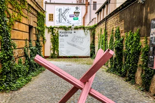 Prague residents rally to reopen Kasárna Karlín culture hub