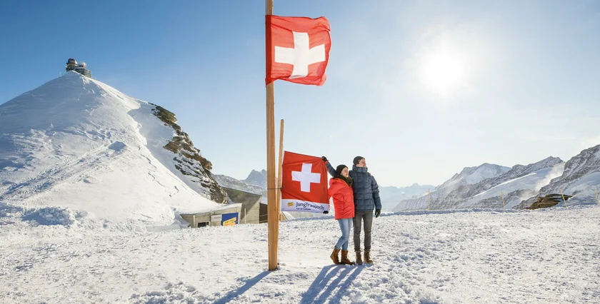 Swiss 05-2025 Jungfraujoch-Plateau-Fahne