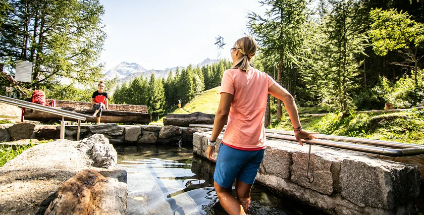 SWISS 05-2025 Saas-Fee Saastal Outdoor-Wellness-2019-0027
