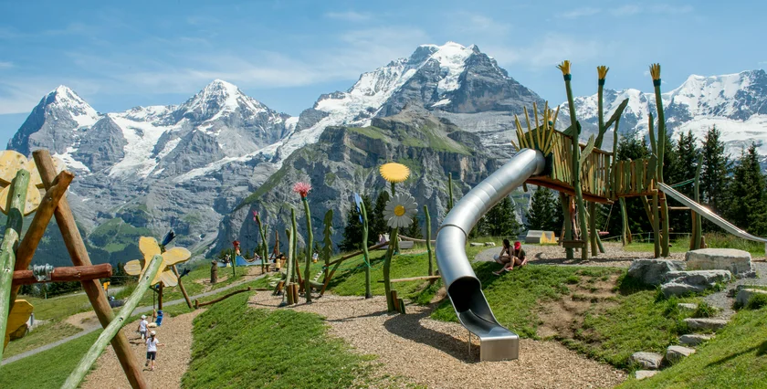 Swiss Tourism 05-2025 Schilthorn_Top - Bilder Flower_Park_004_webalbum_1_print