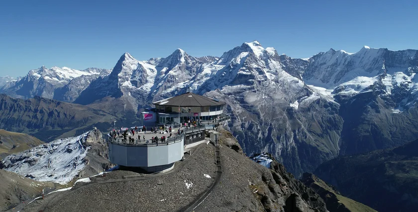 Swiss Tourism 05-2025 Schilthorn_Top - Bilder  schilthorn_pizgloria_dji_0696_ohnelogo_webalbum_print