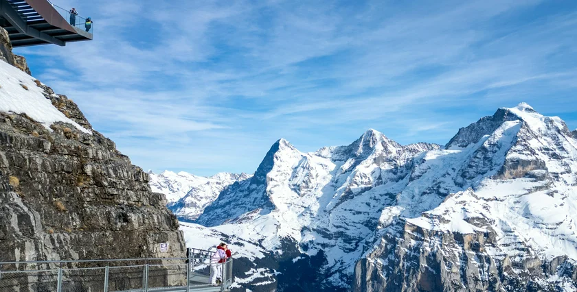 Swiss Tourism 05-2025 Schilthorn_Top - Bilder Thrill_Walk_DJI_0315_webalbum_1_print
