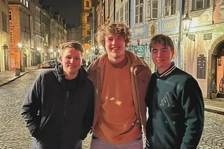 Three 'hero' tourists stopped a tragedy on Charles Bridge